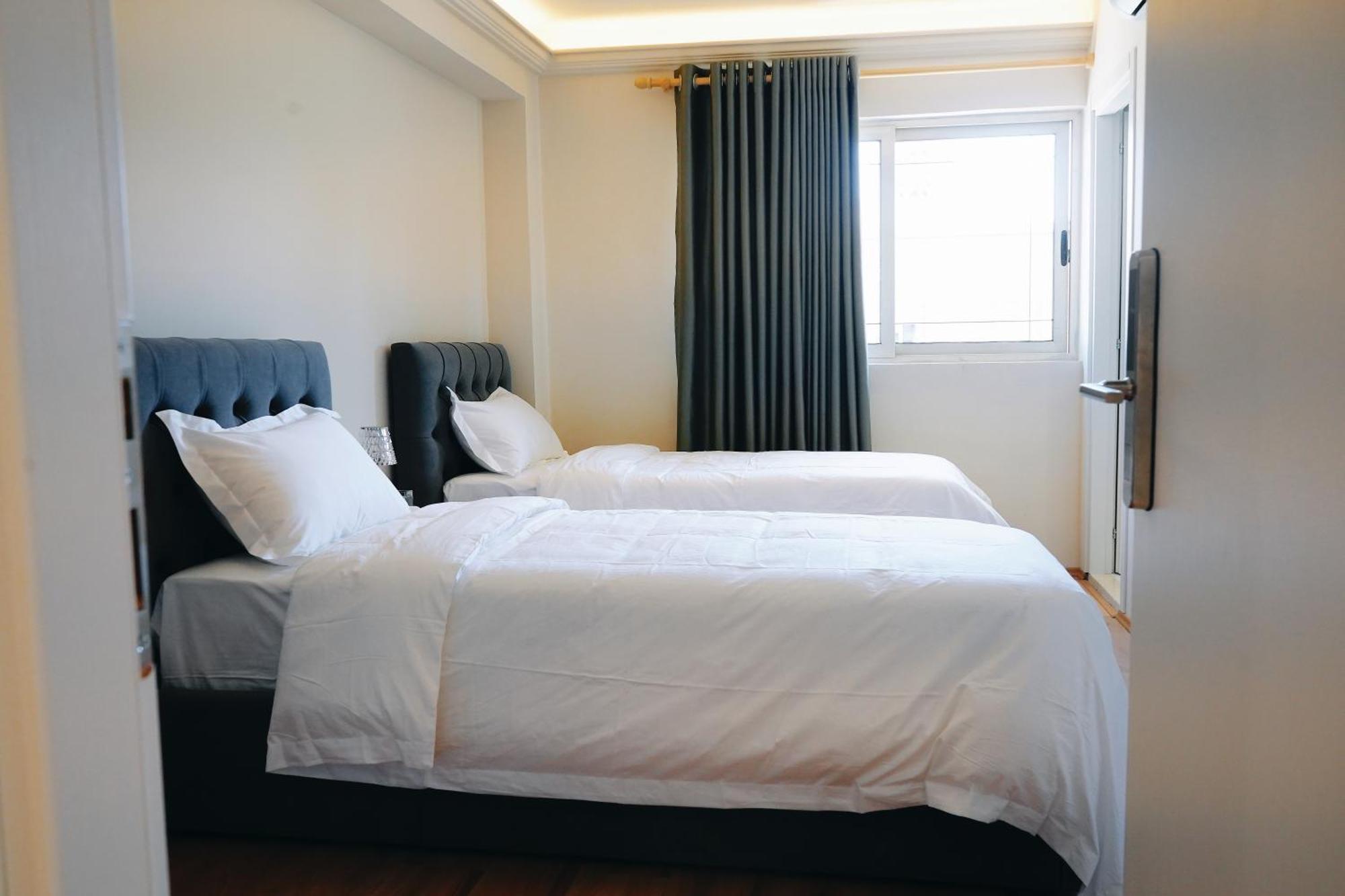 Ufo Center Hotel Tirana